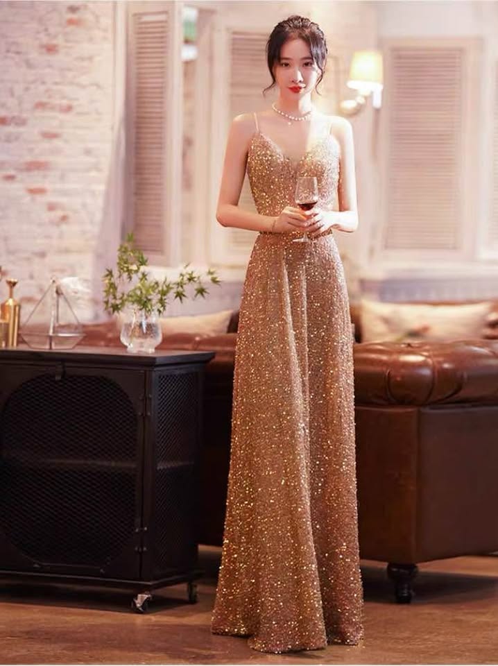 Elegant golden dress for rent