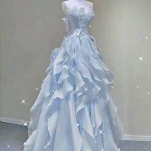 On the Runway gowns/dress rental